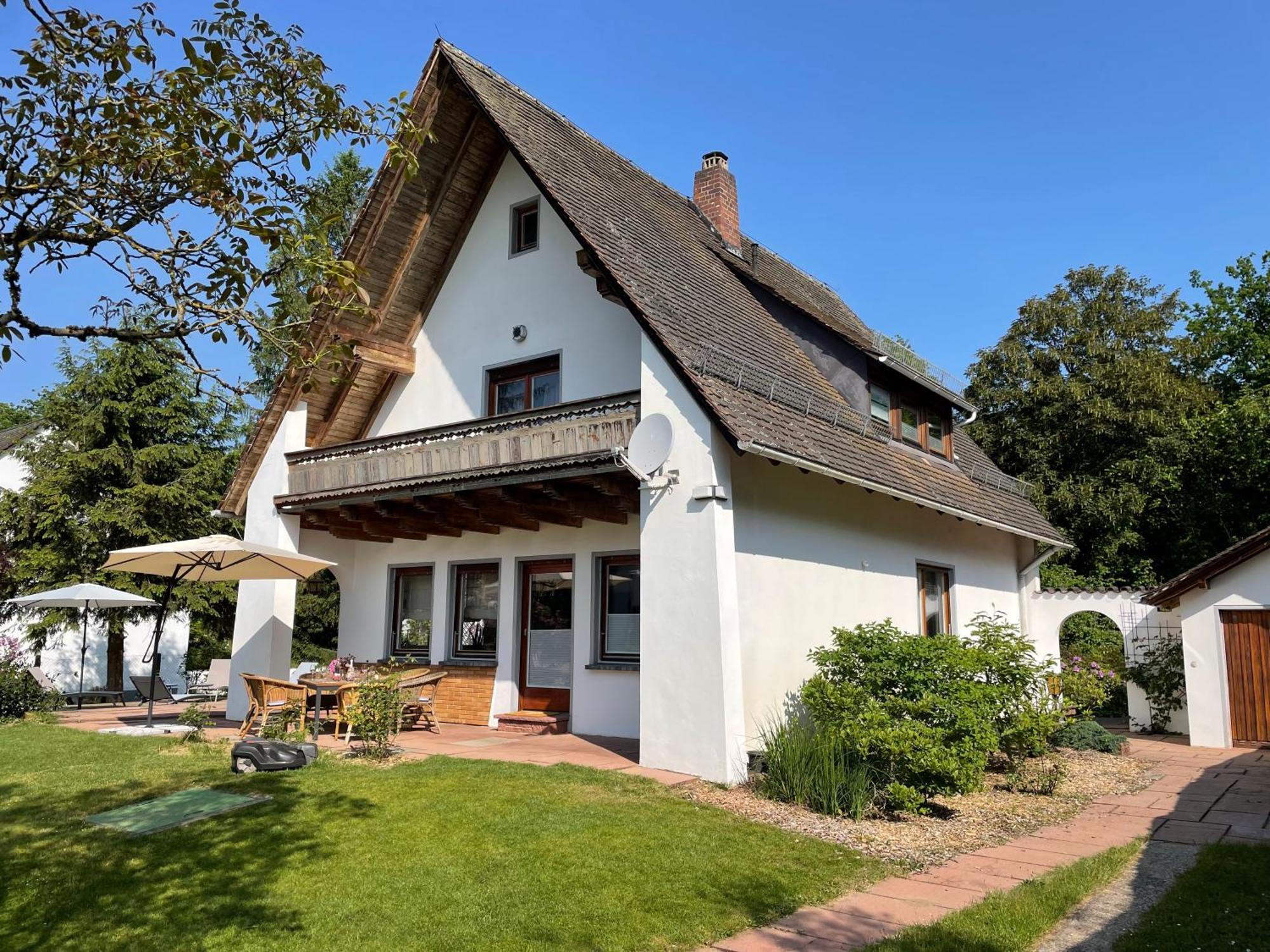 Messe- & Ferienhaus Gertraud Am Ludwigskanal, 24 H Self Check-In, Gratis Parken เวนเดิลชไตน์ ภายนอก รูปภาพ